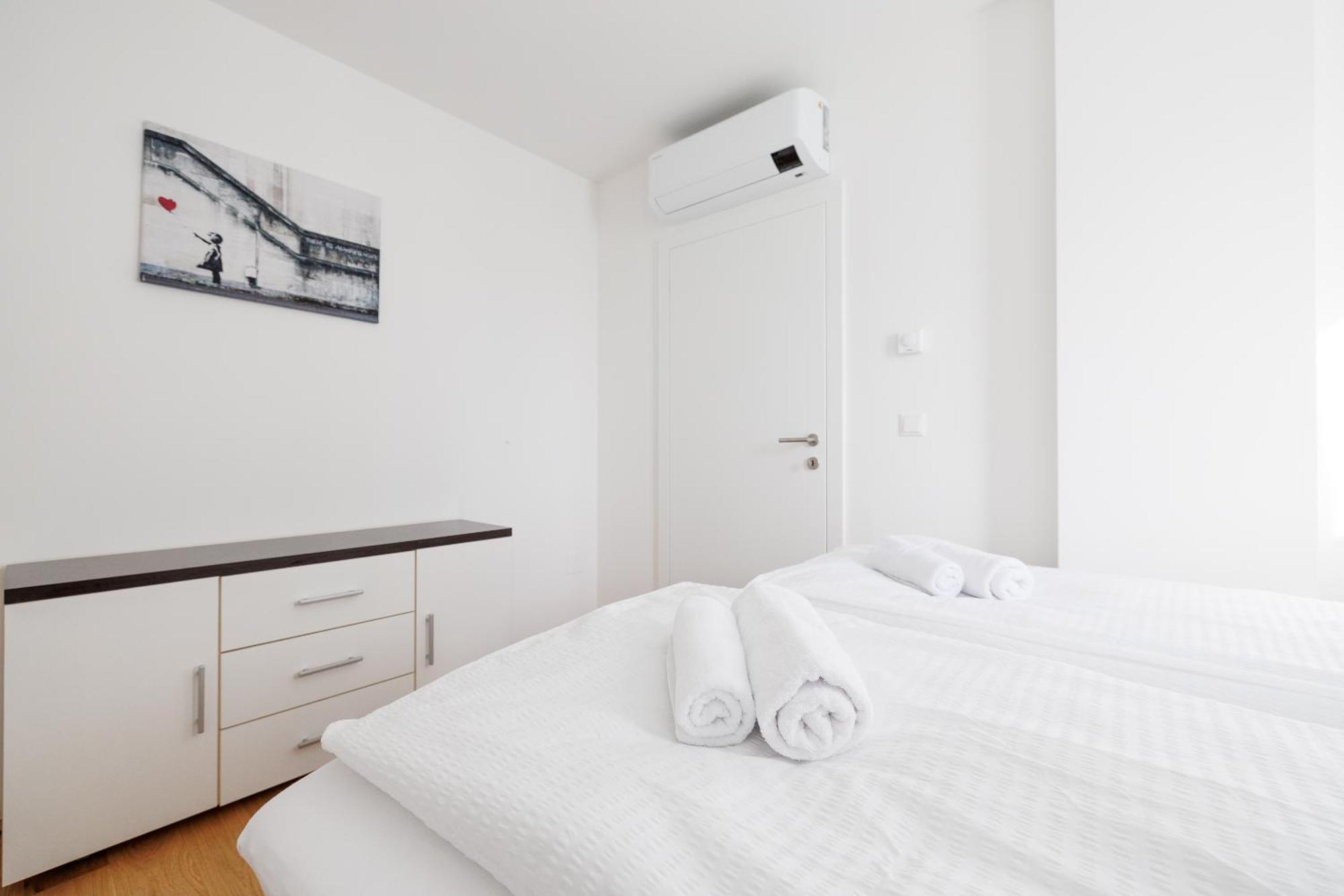 Symphony Apartments 38 - Modern Loft With Terrace And Grill In Central Location Βιέννη Εξωτερικό φωτογραφία